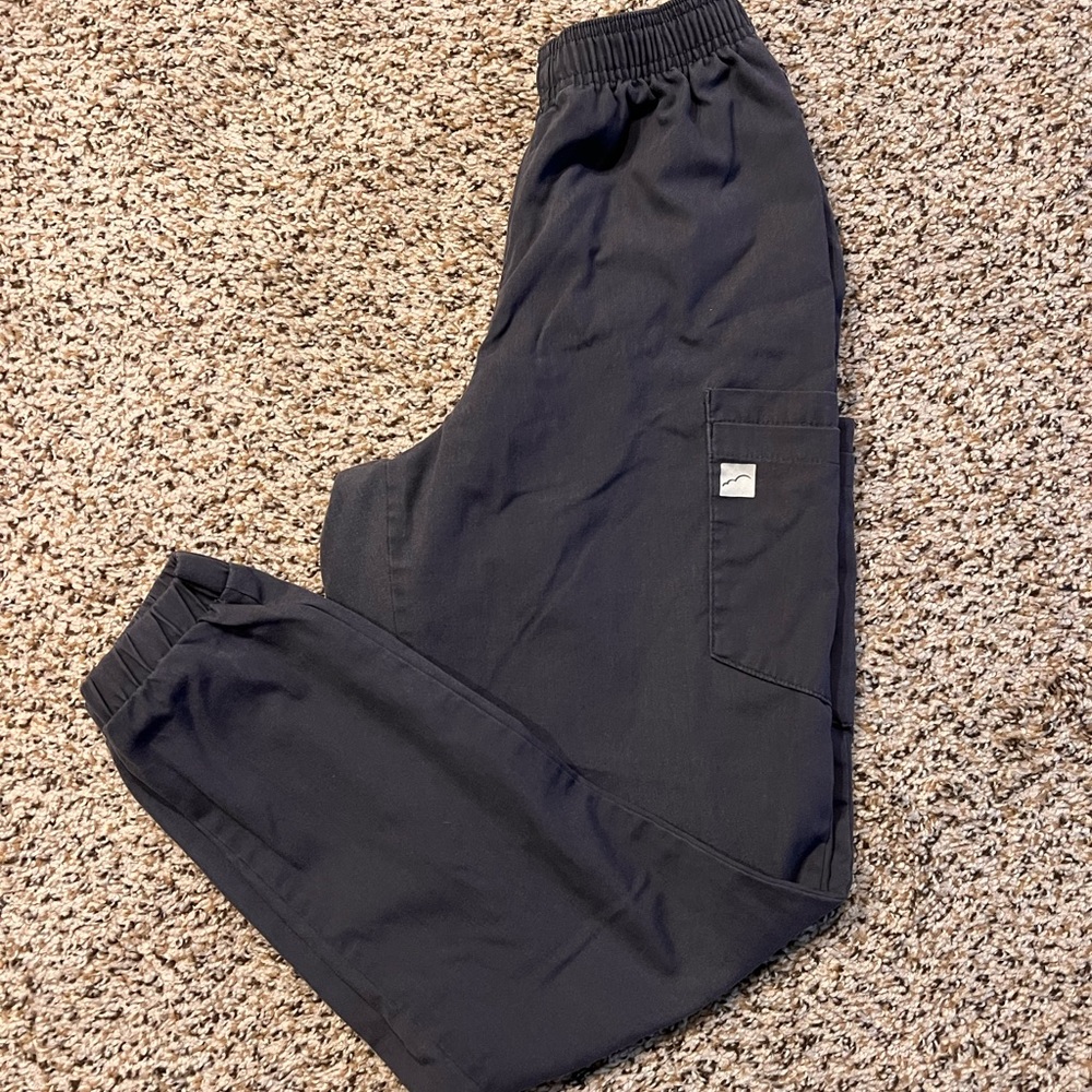 Butter soft scrub pant in pewter
